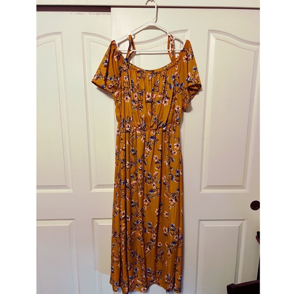 Maxi dress - Picture 2 of 2